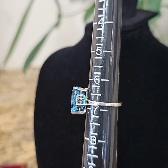 London blue topaz, topaz, and sterling silver cocktail ring - Picture 7 of 7